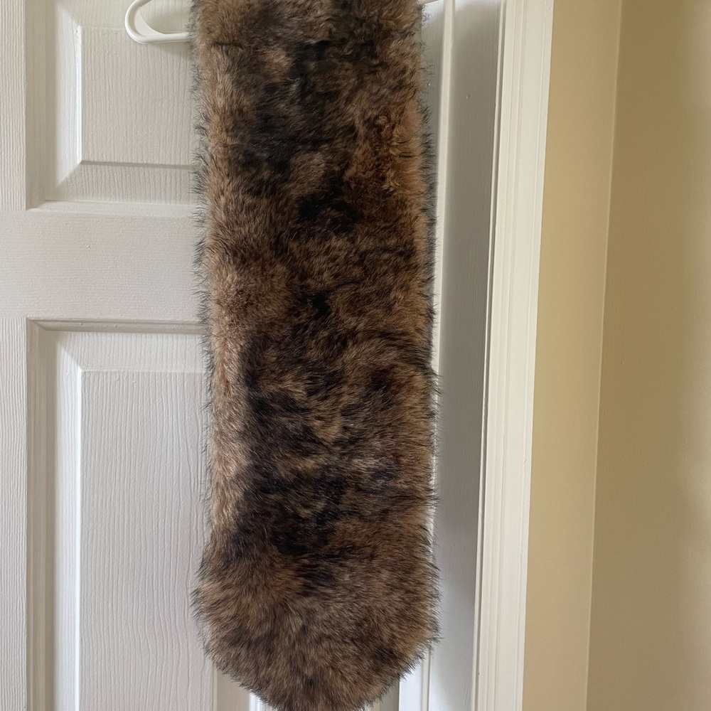 Ralph Lauren Purple Label Brown Faux Fur Scarf with Purple Tag